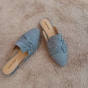 Comfortview Black and White Slides Size 8W NWOT
